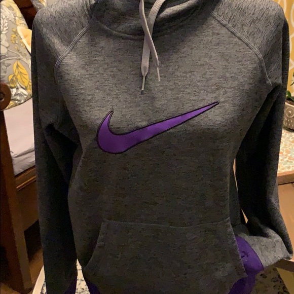 Nike Therma Fit hoodie - Picture 2 of 6